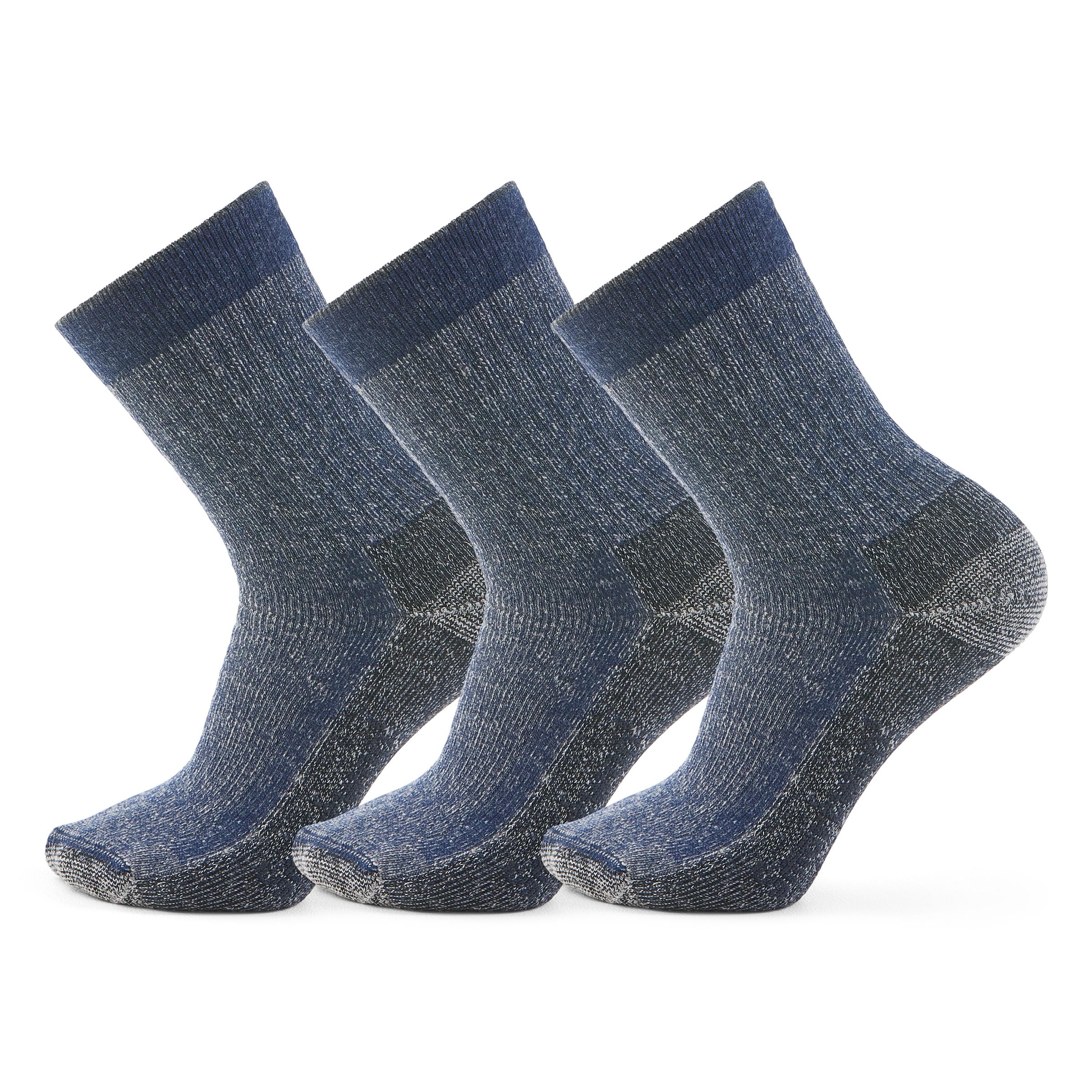 Smartwool Men's Hike Classic Edition full cushion socks in Deep Navy offer cushioned comfort on trails.