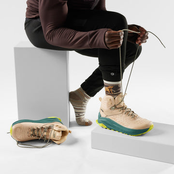 Smartwool men's hike targeted cushion bear stripe mid-crew sock ash large seamless toe.