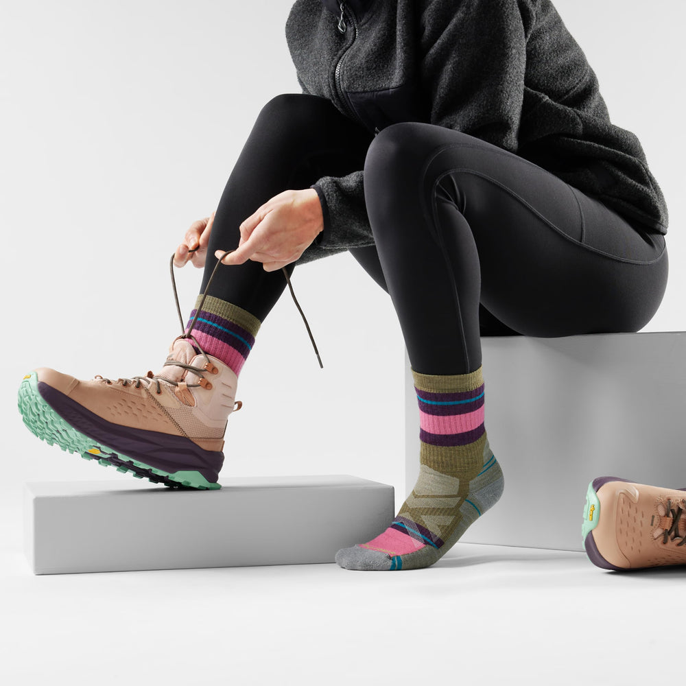 Smartwool Women's Hike Full Cushion Saturnsphere Crew Socks Winter Moss shows padded toe for all-day comfort on trails