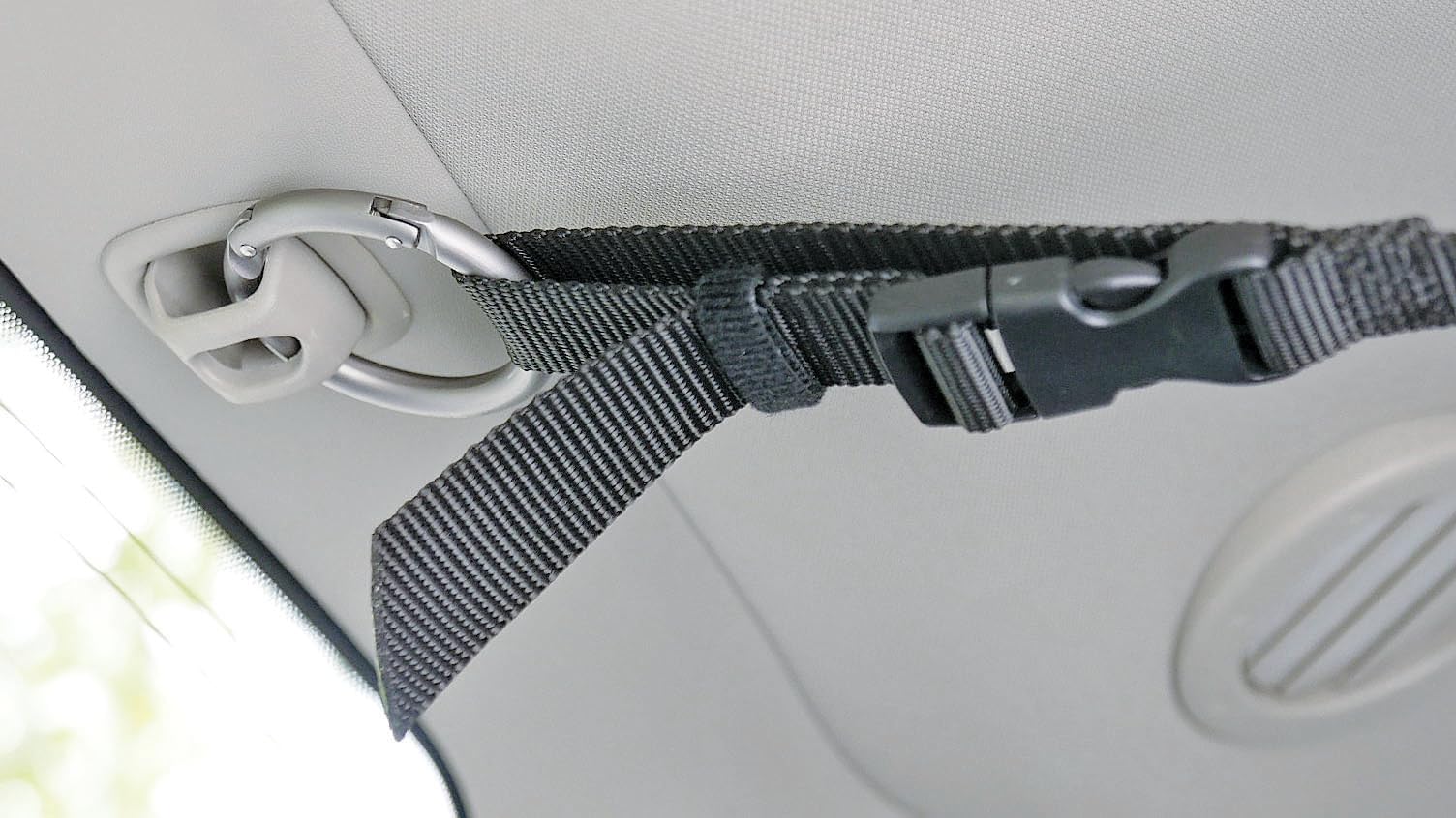 Smith Creek Rod Rack uses heavy-duty straps for durable, long-lasting vehicle protection.
