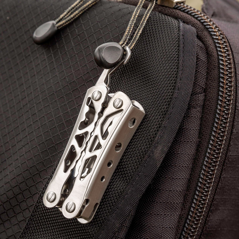 Smith's Caprella spring-loaded scissors reduce hand fatigue during line tasks