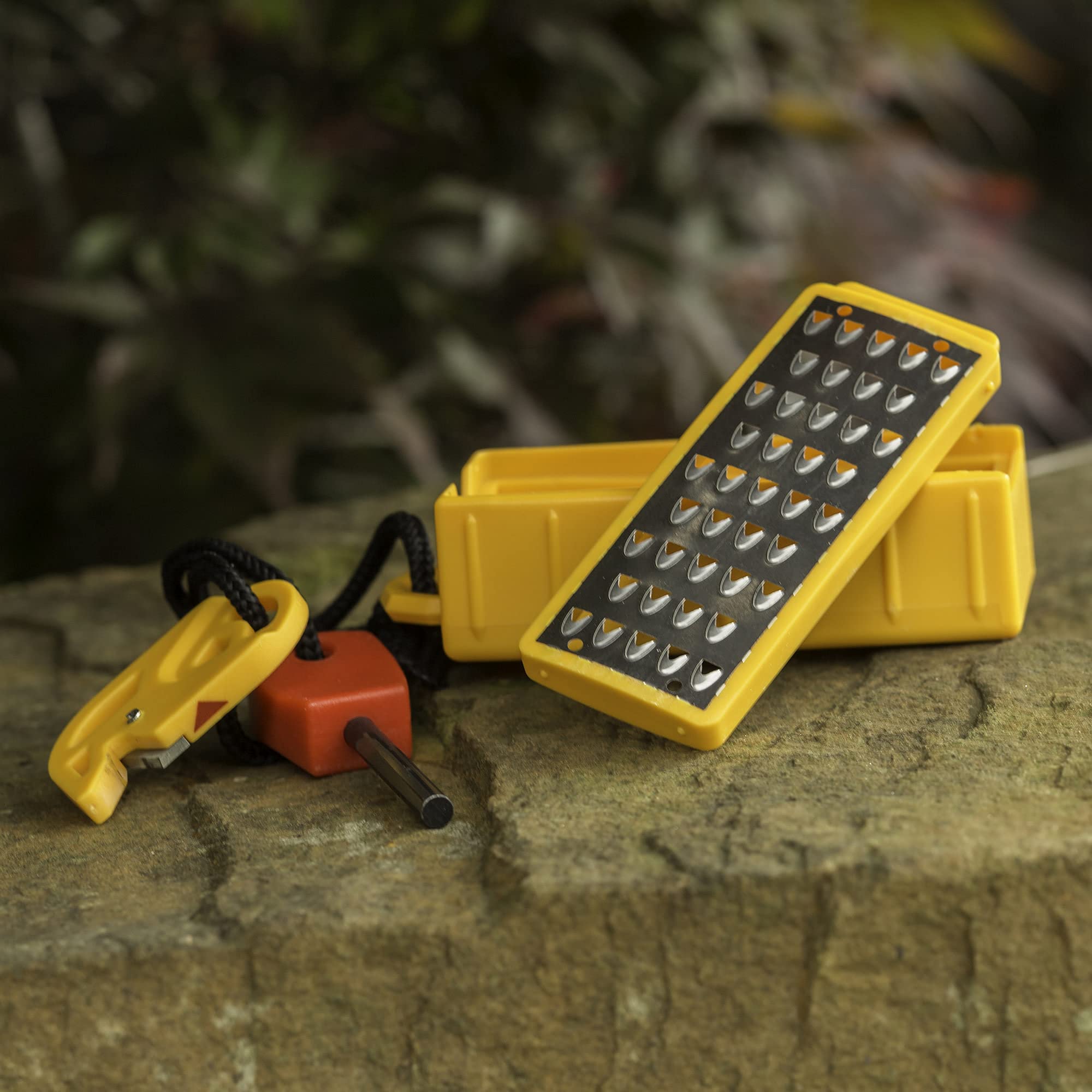 Smith's Pack Pal self-contained tinder box keeps gathered tinder secure for fast flames.