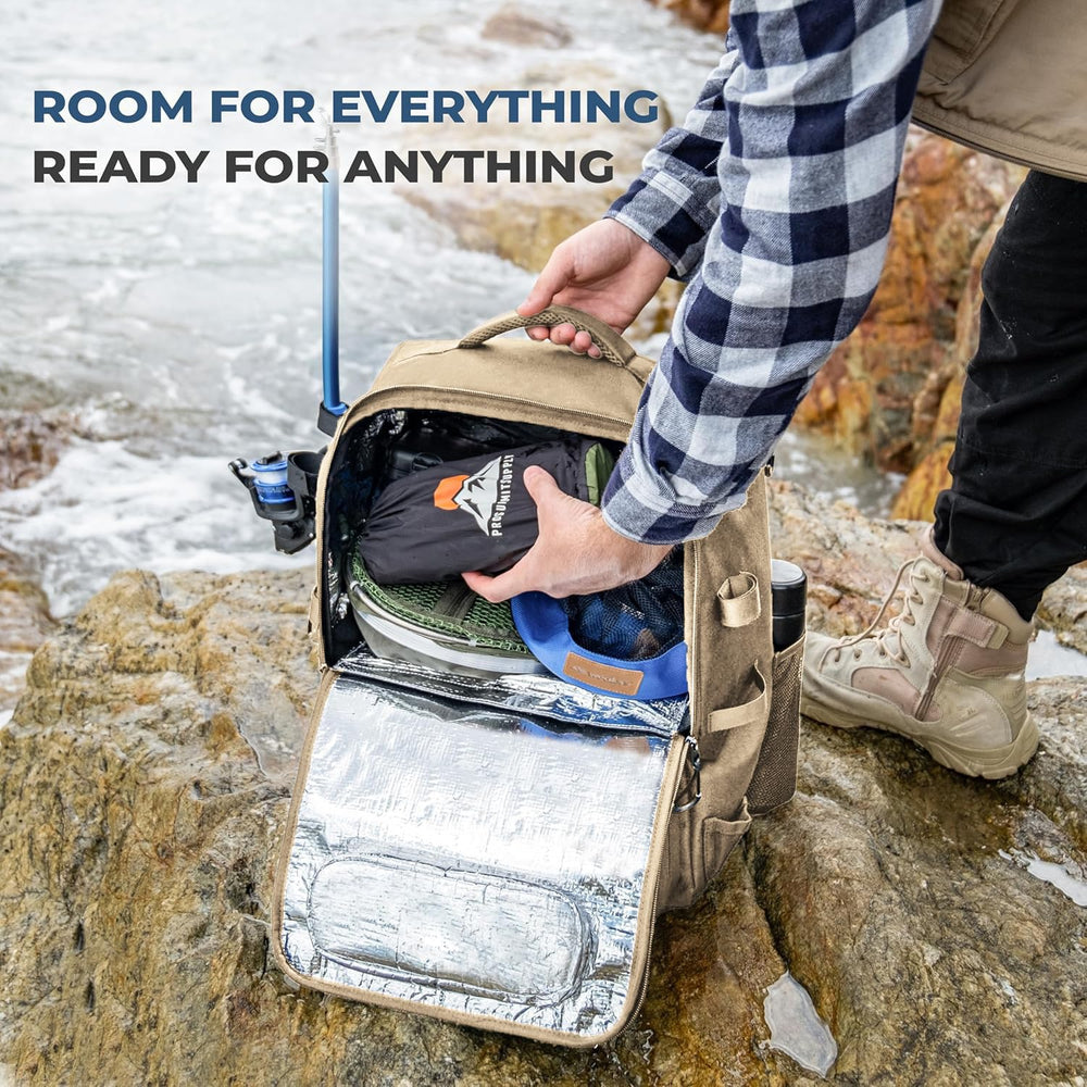 SNORKA rain cover protects your contents during sudden showers on the water.
