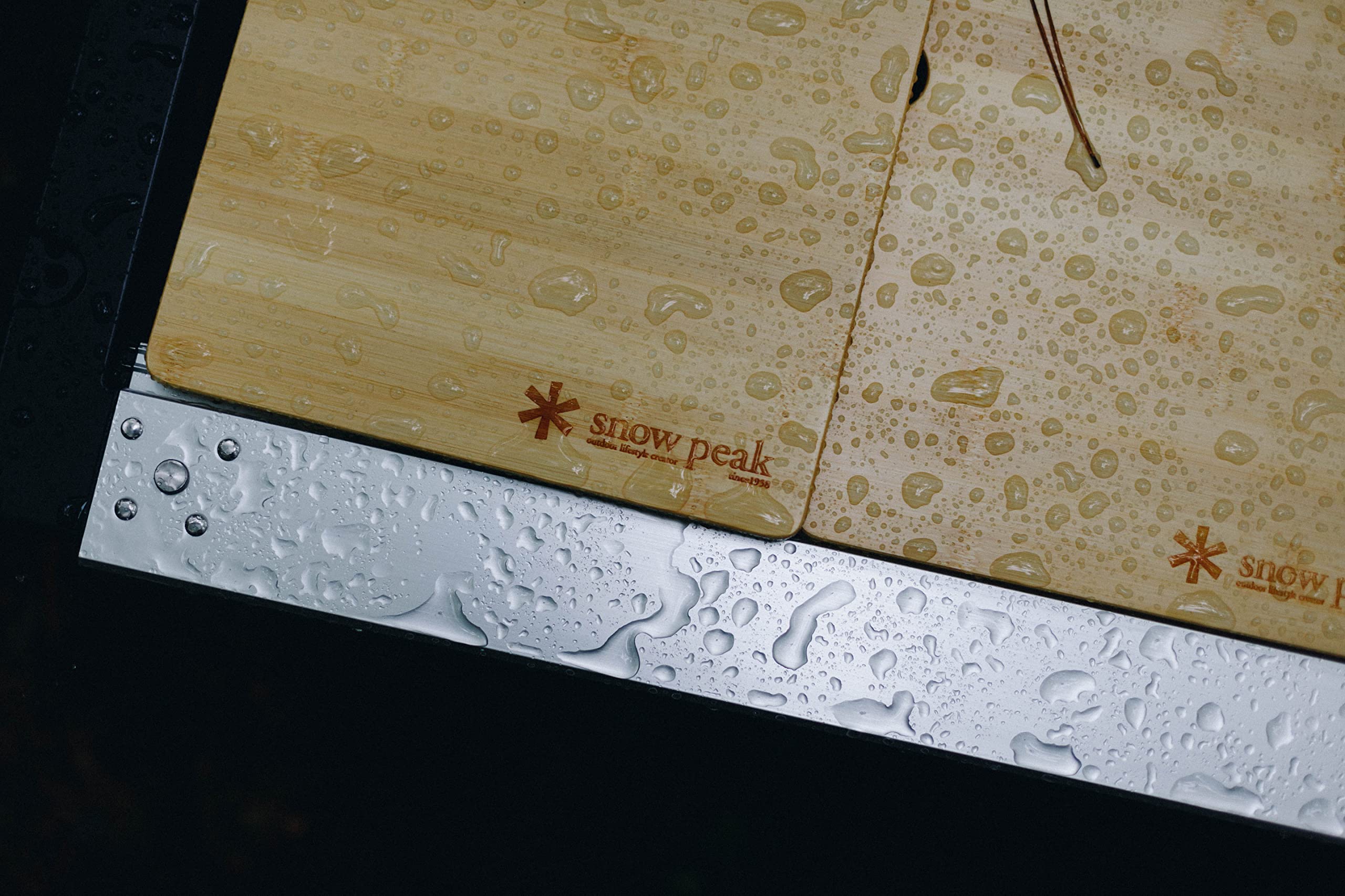 Snow Peak bamboo insert dimensions 14 by 10 inches for versatile extension