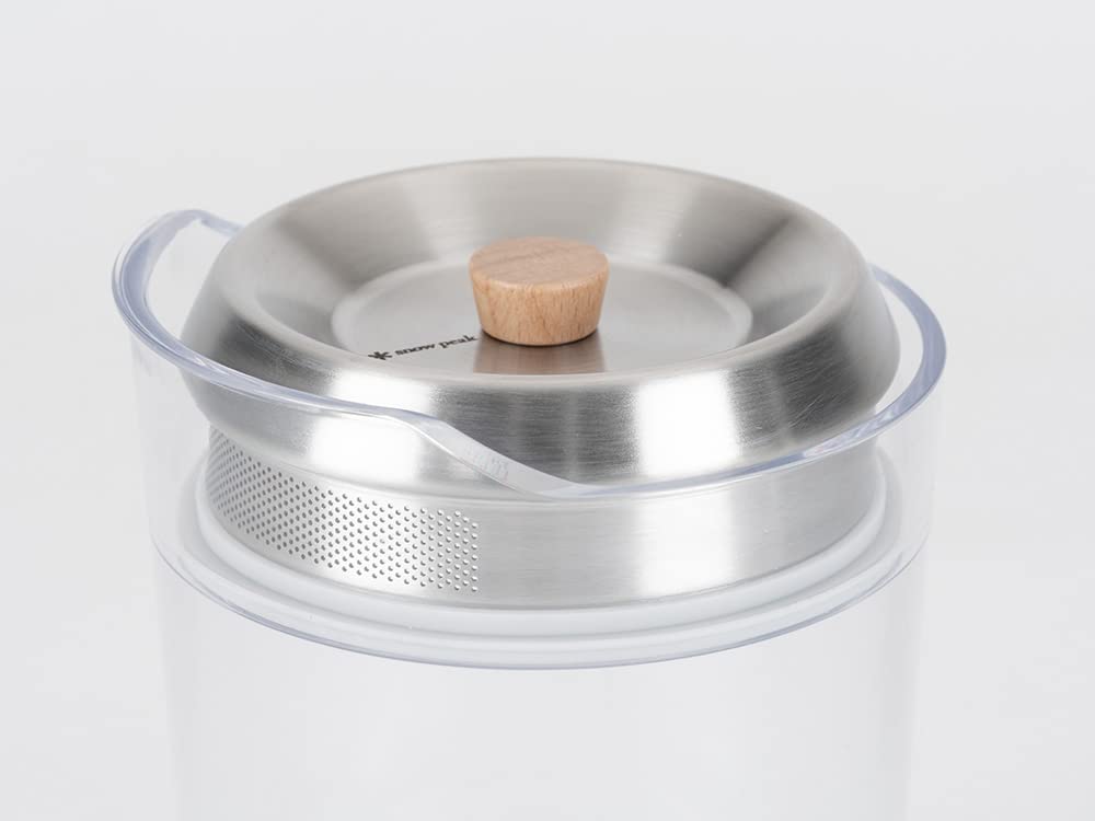 Snow Peak Sayou Tea Set filter helps brew clear tea anywhere.