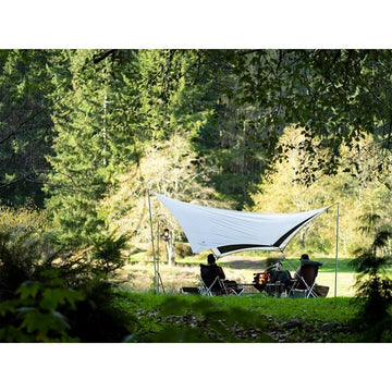 Snow Peak Takibi Tarp Hexa Set includes poles, stakes, and carry case.