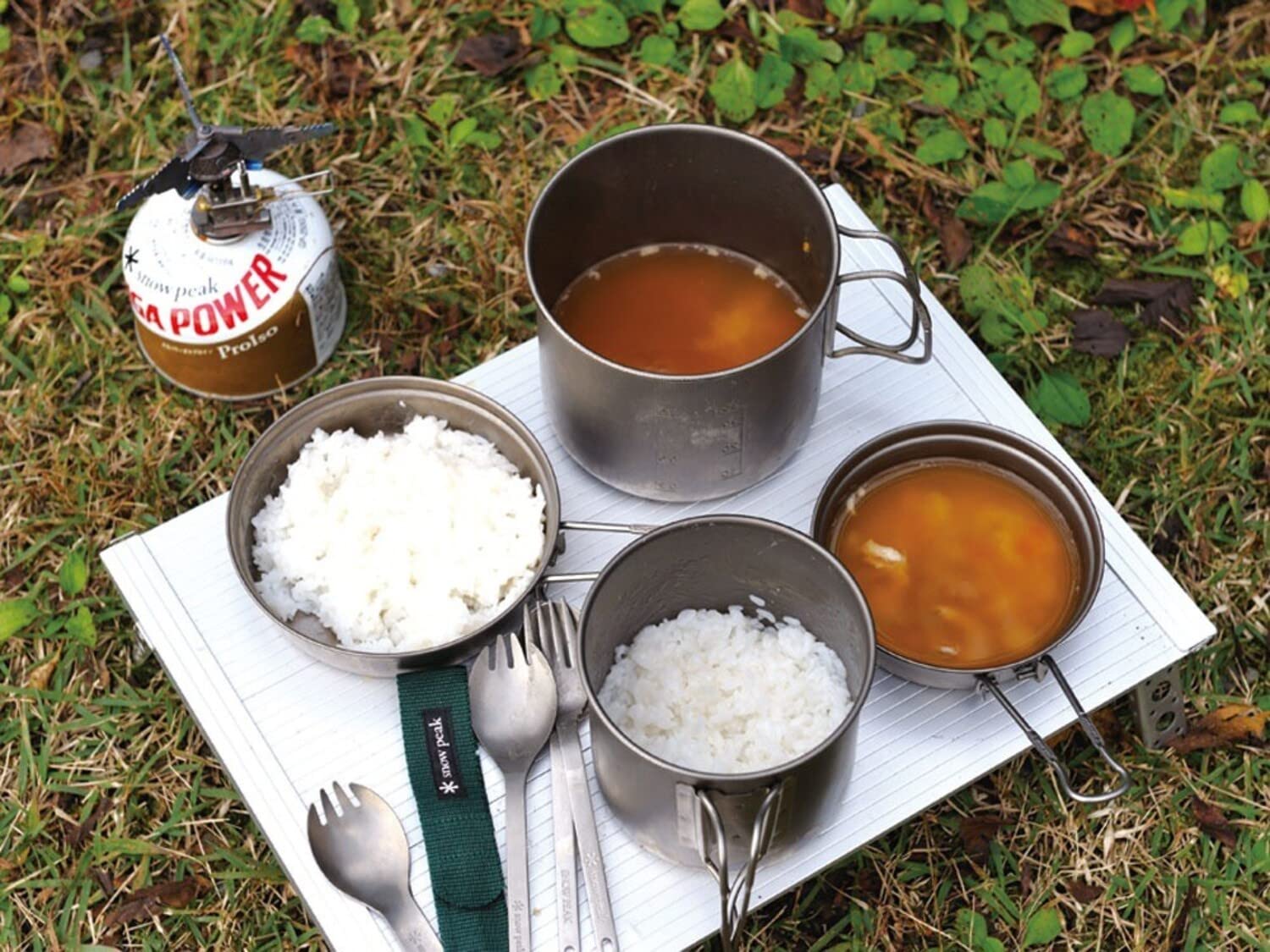 Snow Peak Trek 1400 cookset compact dimensions fit in small packs.