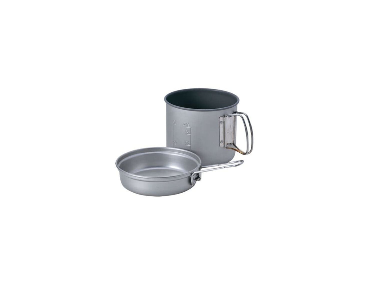 Snow Peak Trek 1400 aluminum pot with fold-flat handle for compact backpack cooking.
