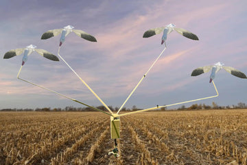 SnowDown Decoys remote-control operation enables convenient distance adjustments and quick stopping.