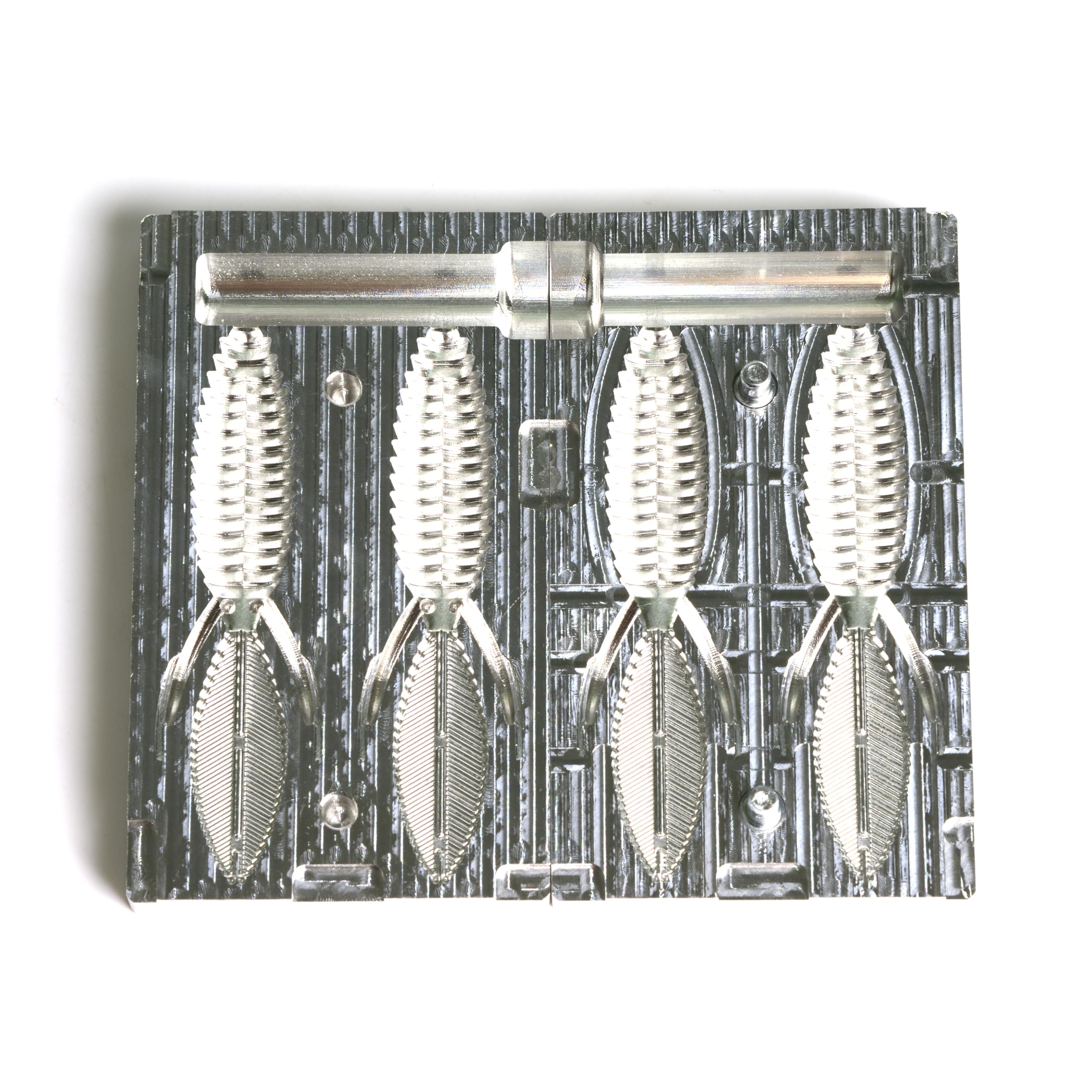 Beginner-friendly durable mold for high-quality lures