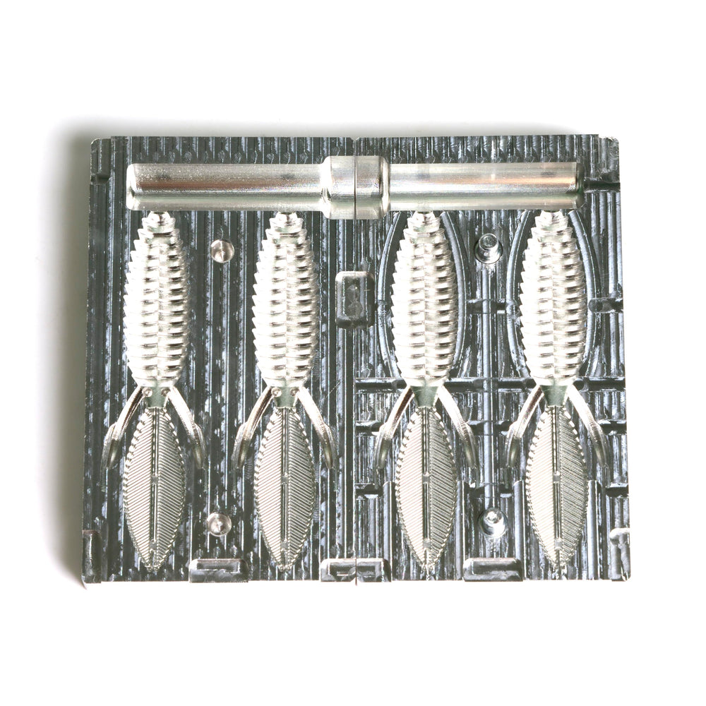 Beginner-friendly durable mold for high-quality lures