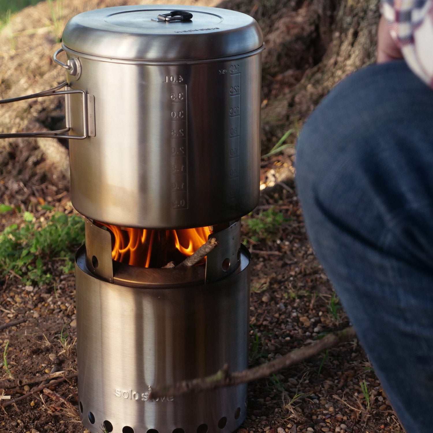 Solo Stove Pot 4000 carry case included for organized transport.