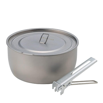SOTO Titanium Pot 1100ml ultralight design supports light backpacking meals.