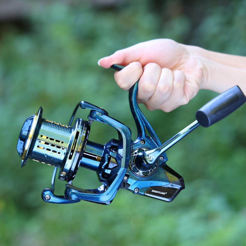 All-purpose Sougayilang 14000 reel for saltwater and freshwater fishing