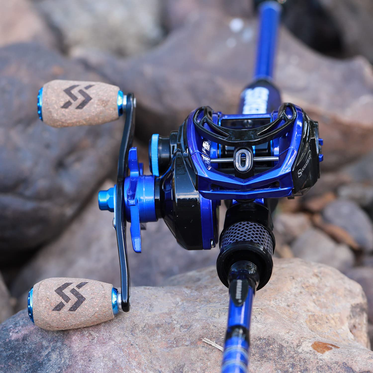 Sougayilang baitcasting reel anti-reverse technology close-up suggests reliable hook-ups