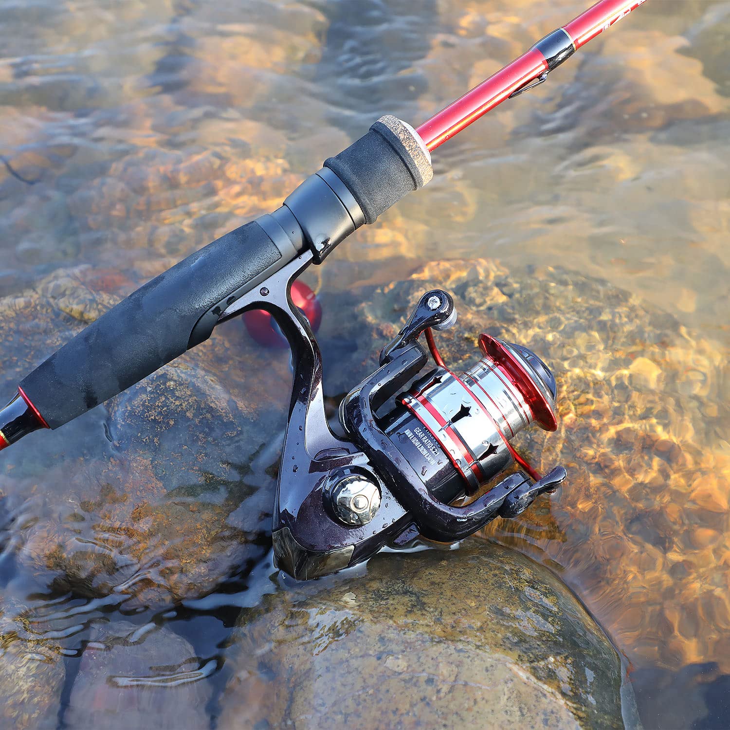 Bright color design makes Sougayilang setup highly visible on water