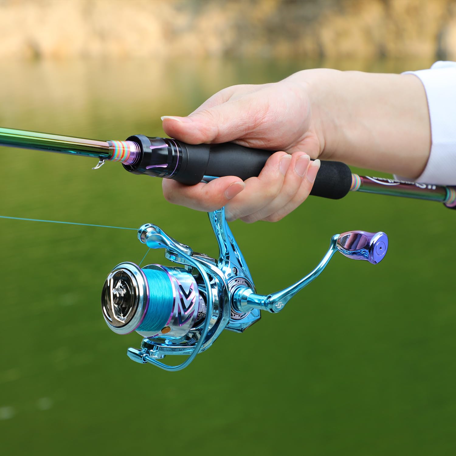 Sougayilang ergonomic reel seat with crok handle for comfortable grip