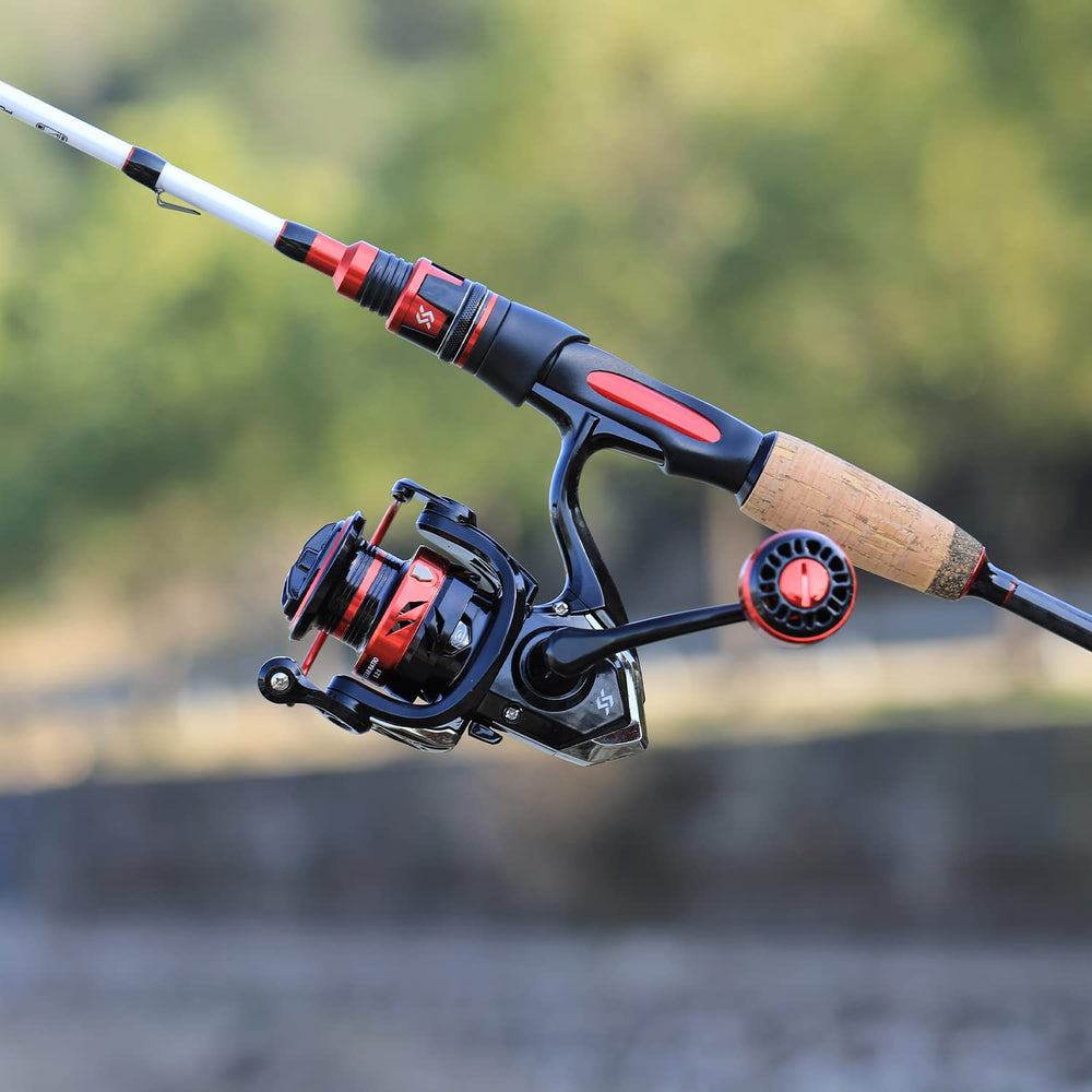 18 lb drag system enables controlled fights with larger bass without surprise