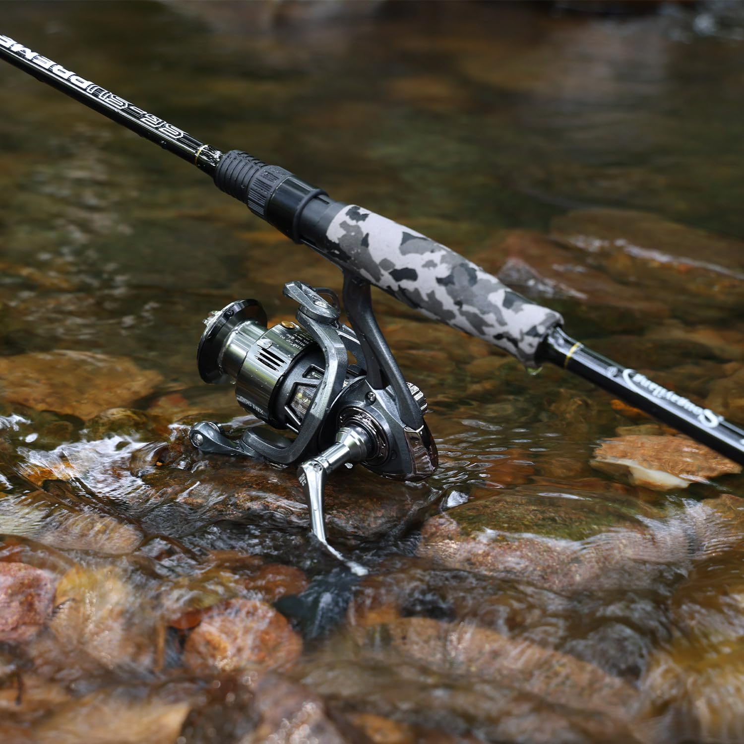 Sougayilang-reel-gear-5-2-1 close-up shows smooth 5.2:1 ratio for efficient retrieves.