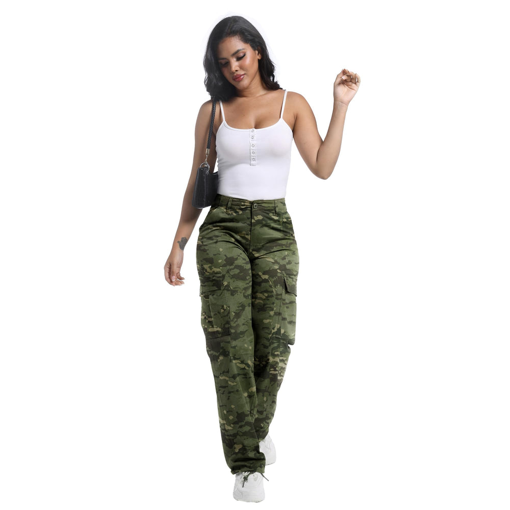 Soulsfeng cargo pants highlighting reinforced seams for durability