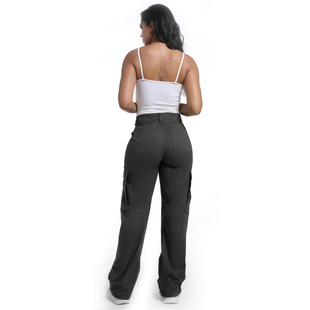 Soulsfeng reinforced stitching detail emphasizes durability for active wear