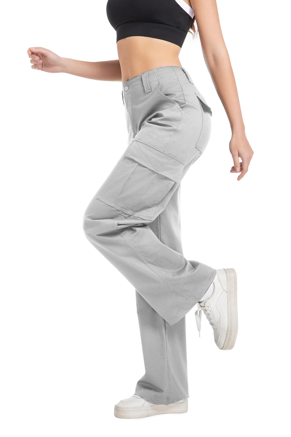 Soulsfeng women's grey cargo pants model walking showcases relaxed baggy fit and versatile style.