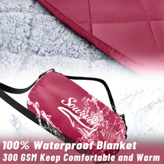 Sowwon blanket with windproof edge details blocking breeze during a picnic.