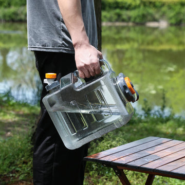 Sparkstarses water jug base stays stable on decks and uneven ground.