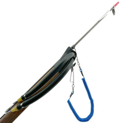 Spearfishing World coiled line in action delivering up to 15 ft reach