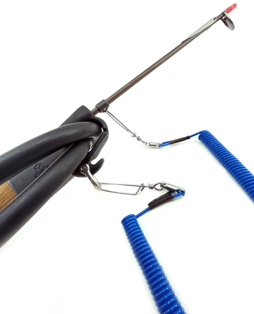 Spearfishing World swivel snap clip demonstrates quick, reliable connections