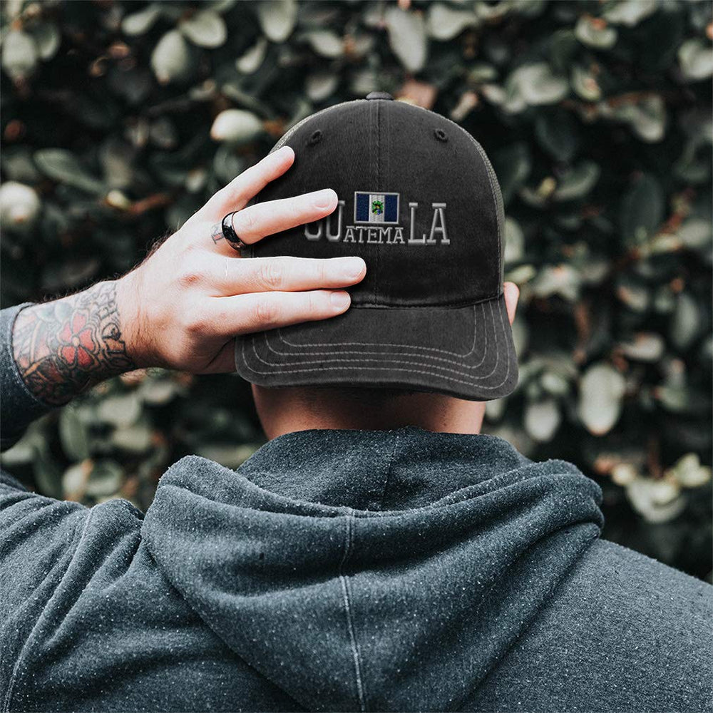 Speedy Pros Richardson 6-panel trucker cap with pre-curved bill for casual style.