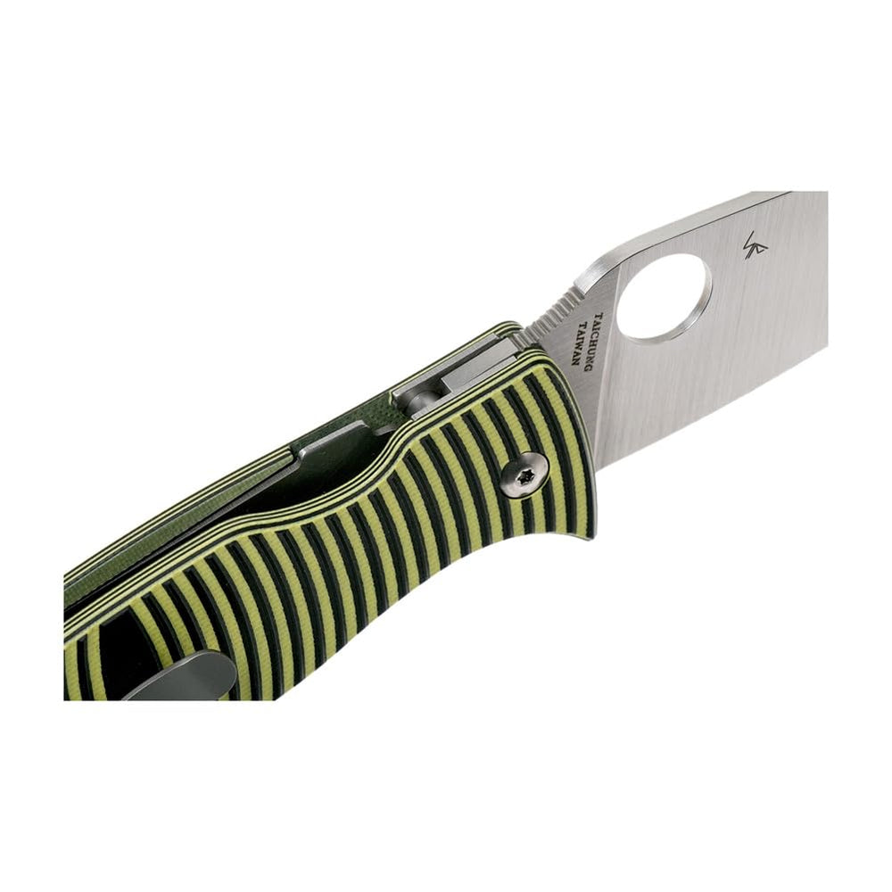 Spyderco Caribbean Salt branding logo on blade