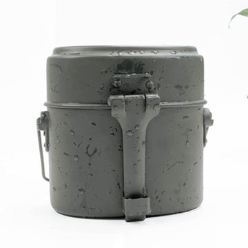 SPYMINNPOO Mess Kit aluminium body for lightweight strength and durability.