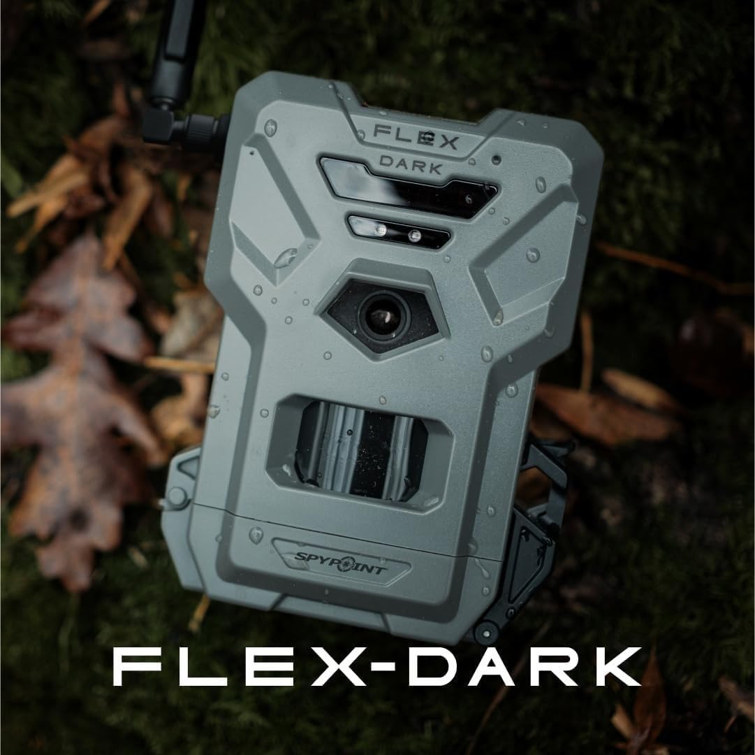 SPYPOINT Flex-Dark includes 32GB memory card and card reader for easy transfer