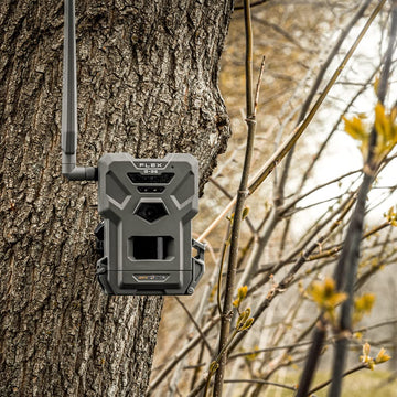 SPYPOINT Flex G-36 GPS-enabled model helps locate camera position and field routes.
