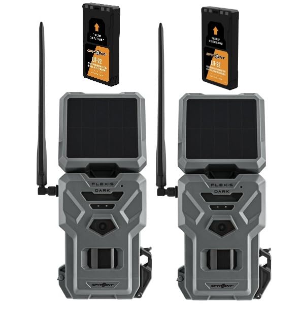 SPYPOINT Flex-S Dark solar panel embedded on exterior for extended operation.