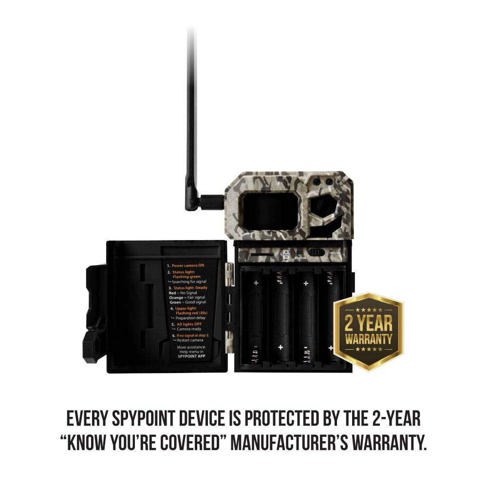 SPYPOINT infrared night vision for discreet nocturnal capture.
