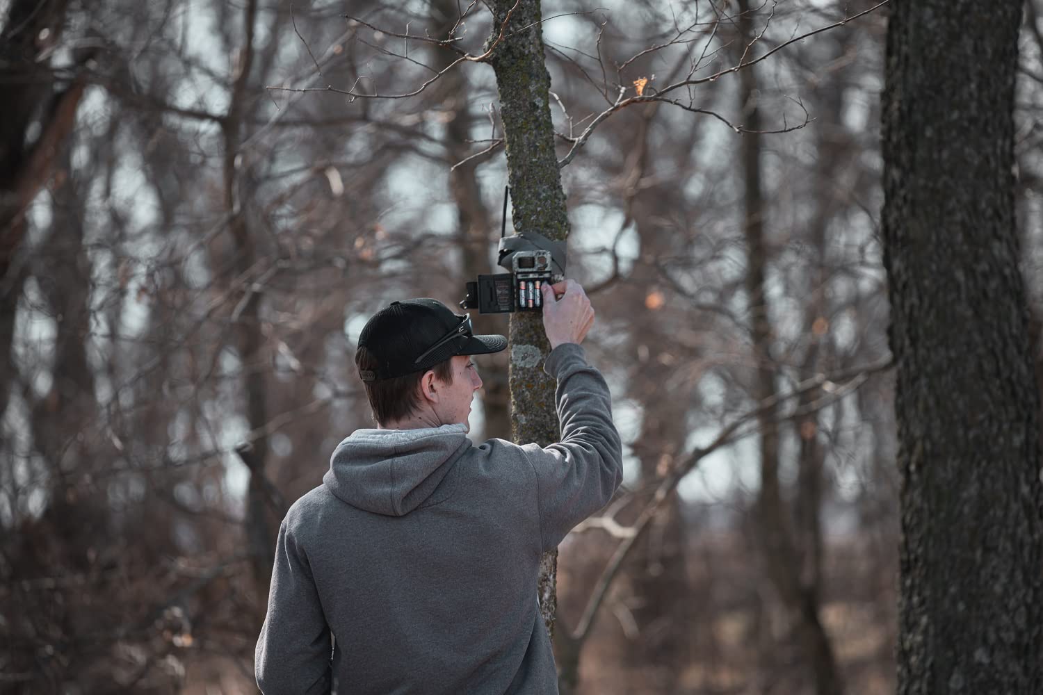 SPYPOINT Link-Micro-LTE easy storage and quick deployment in the field