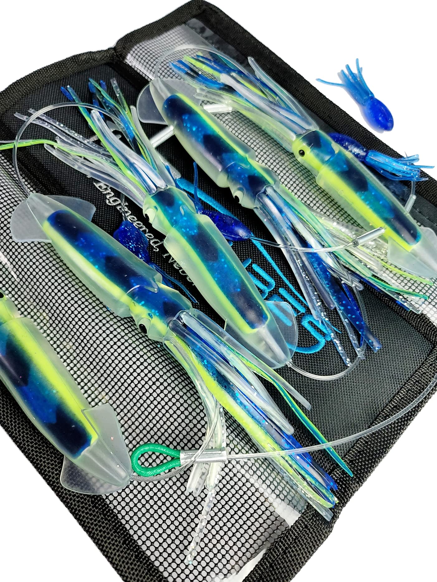 SquidNation Pakula 8-inch long-tail daisy chain close-up shows realistic bait spread.