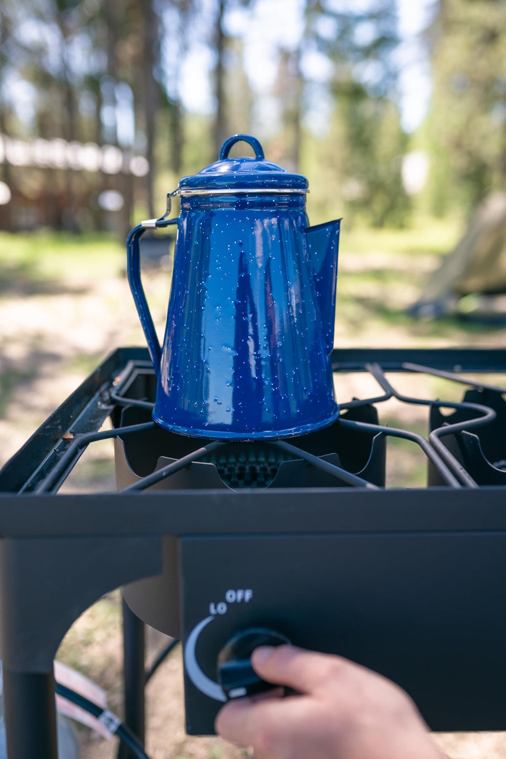 Stansport percolator stem and basket ensure easy brewing.