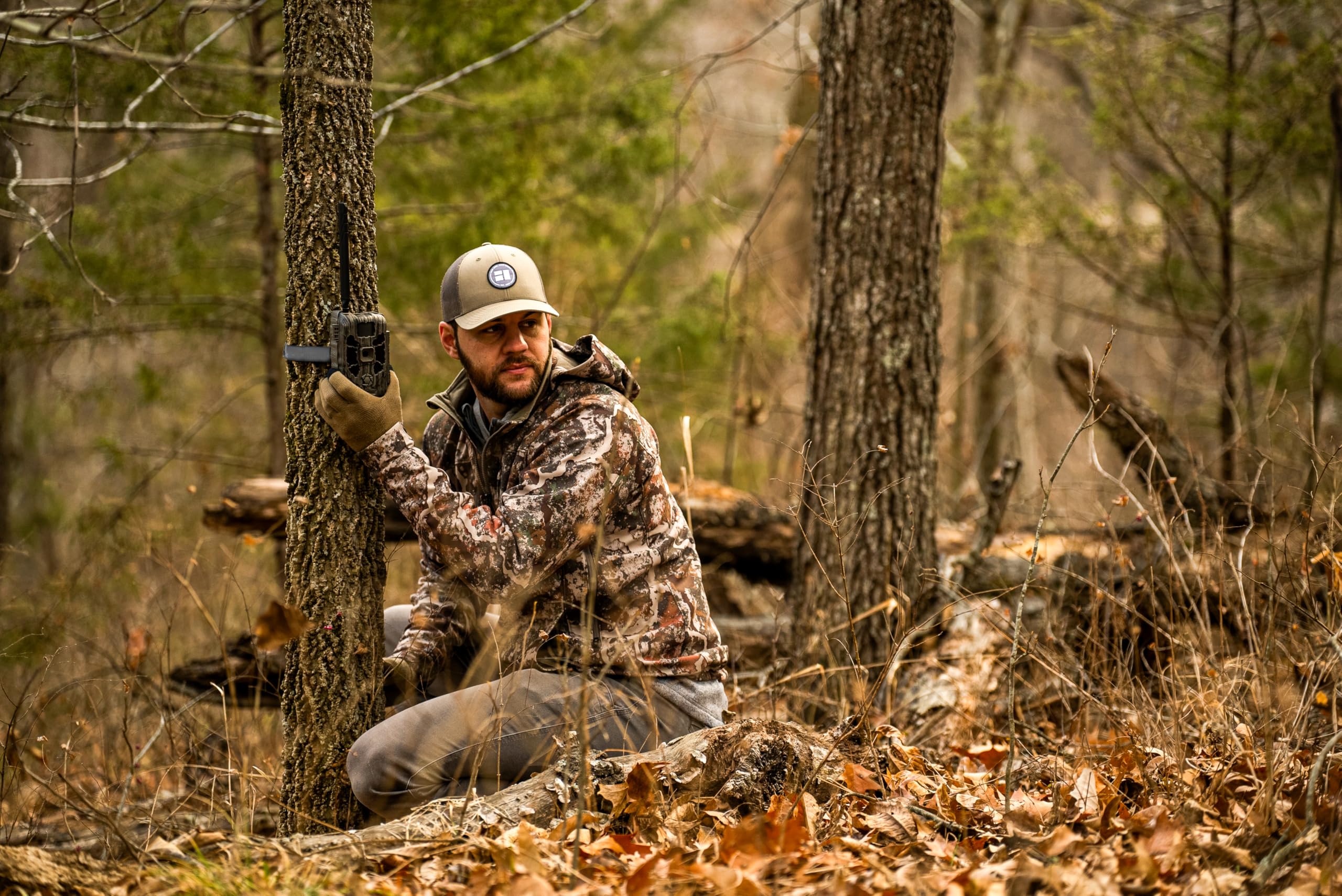 Stealth Cam Deceptor burst mode captures 1–3 images per trigger.