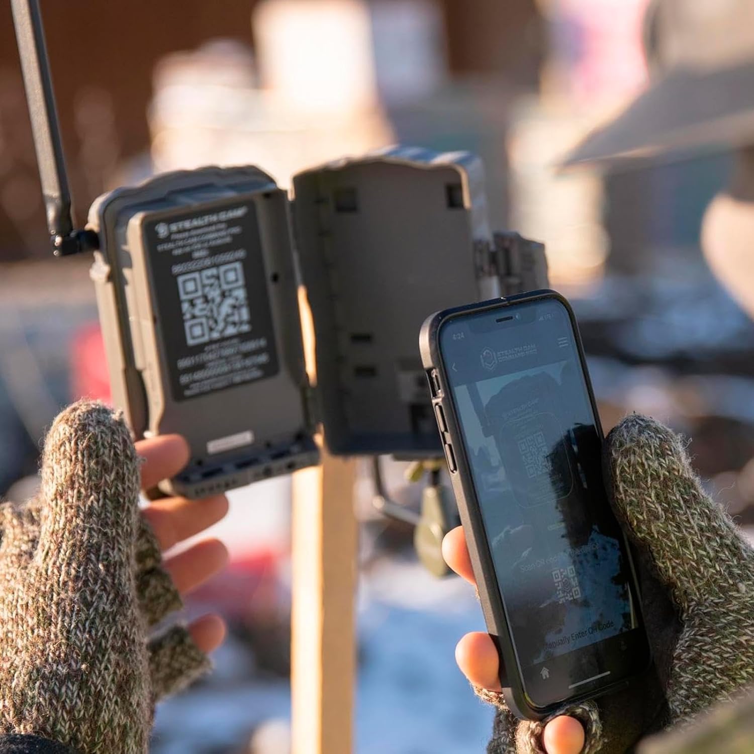 Stealth Cam Fusion Max dual SIM cards provide network connectivity on AT&T and Verizon.