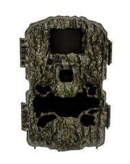 Stealth Cam GMAX32 no-glow vision captures clear night shots.