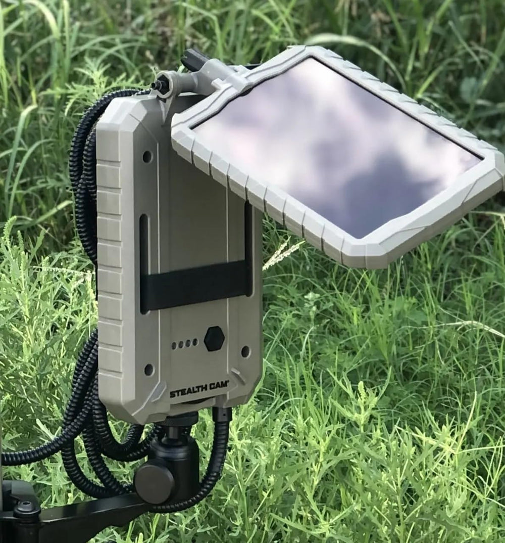 Stealth Cam Sol-Pak battery indicator highlights charge level for portable solar setup.
