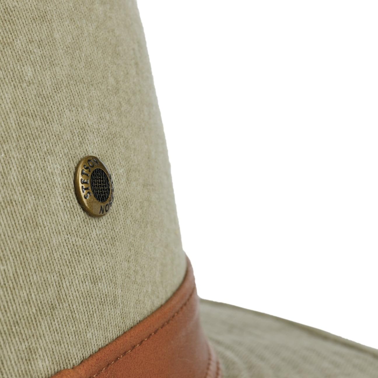 Stetson dented crown design offering classic outdoor style