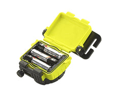 Streamlight 61602 tilting-head design allows precise lighting angles