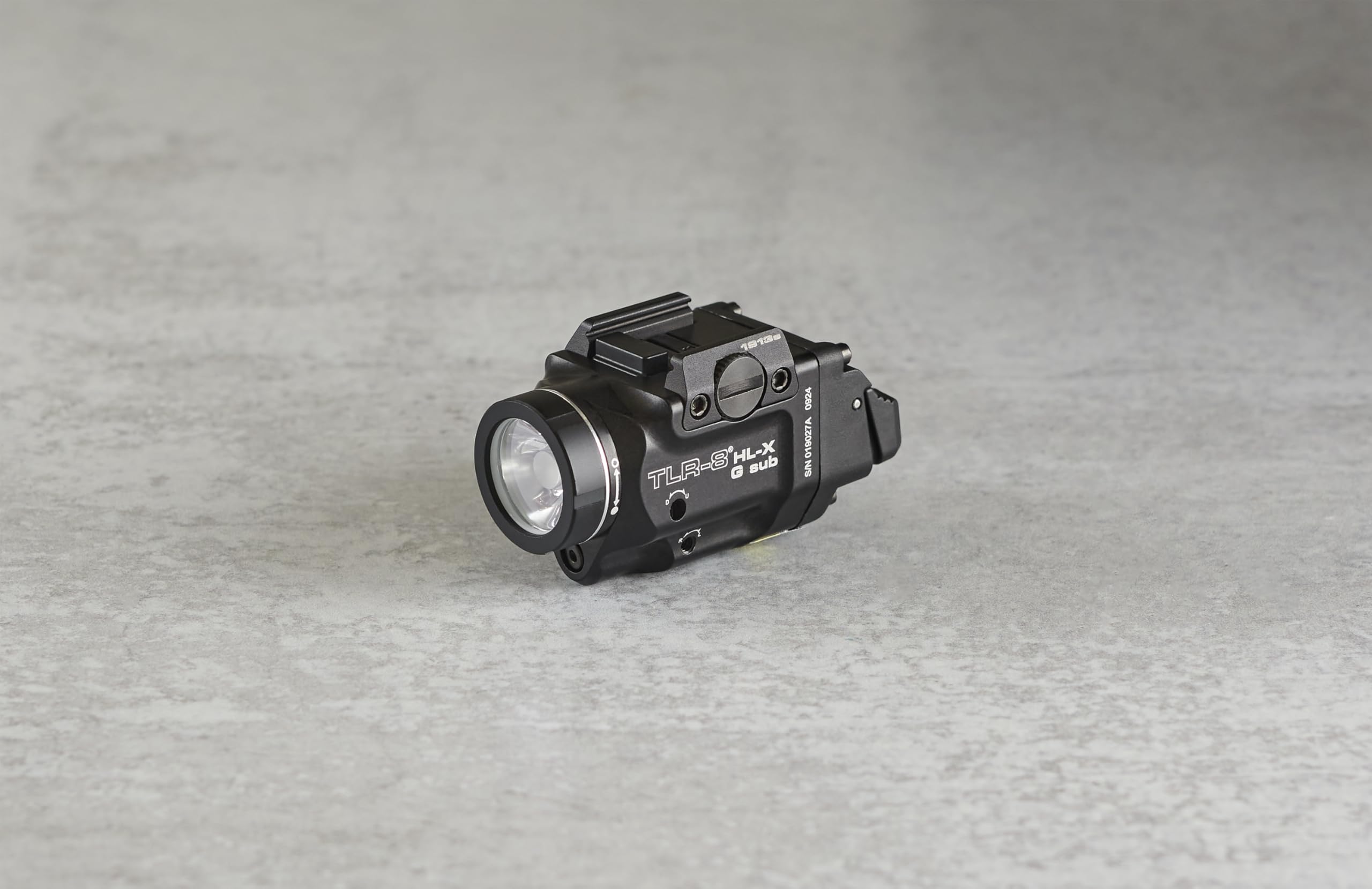 Beam specification showing a bright 200 meter range