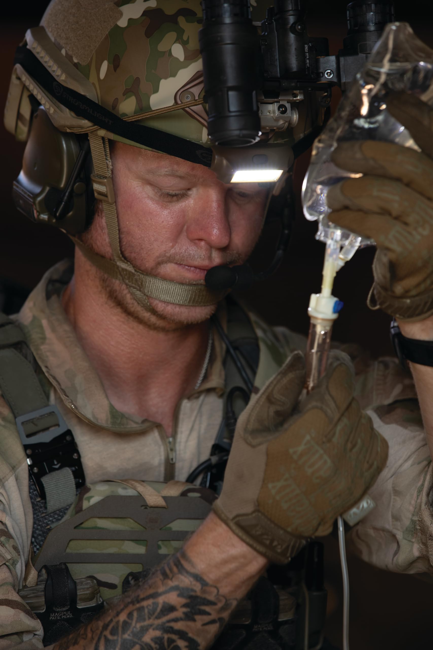 Streamlight Bandit hat clip enables cap-mounted convenience.