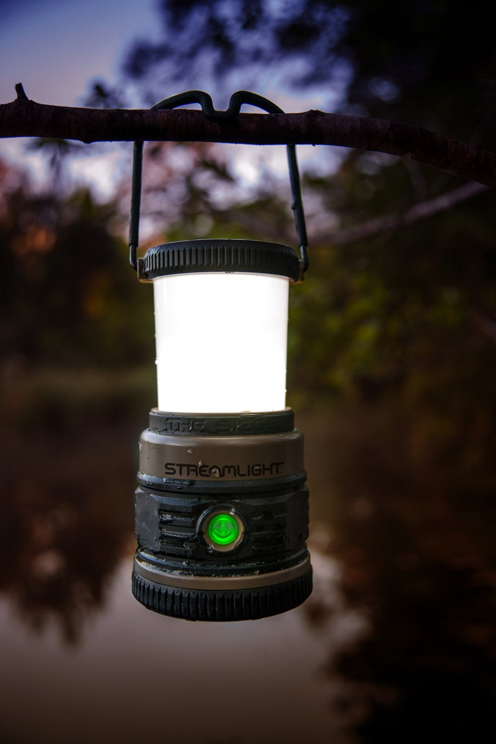 Streamlight Siege offers multiple lighting modes for flexibility