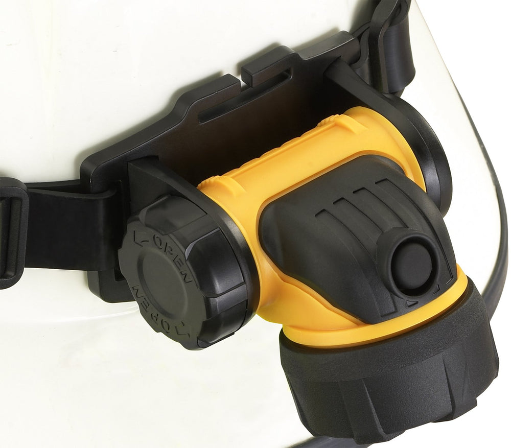 Streamlight Trident features a glove-friendly push button for easy operation.